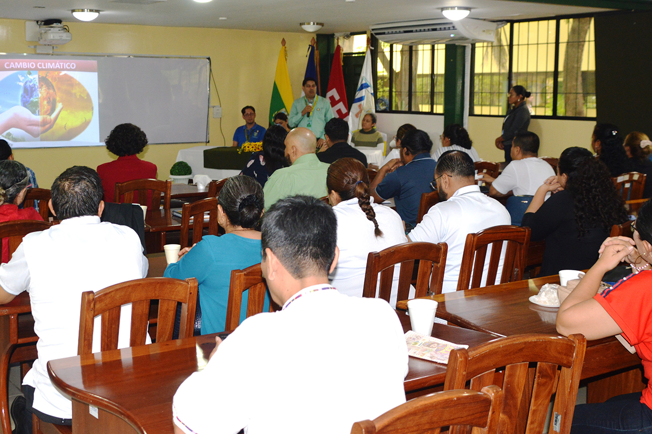 Federación de Profesionales Docentes de la Educación Superior de Nicaragua lleva a cabo la Jornada del Medio Ambiente