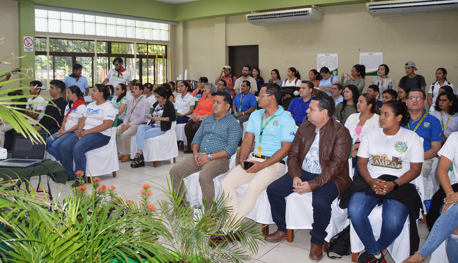 Participantes Ponencia Protagonismo de la Juventud Universitaria en el Desarrollo Rural y Comunitario Sostenible