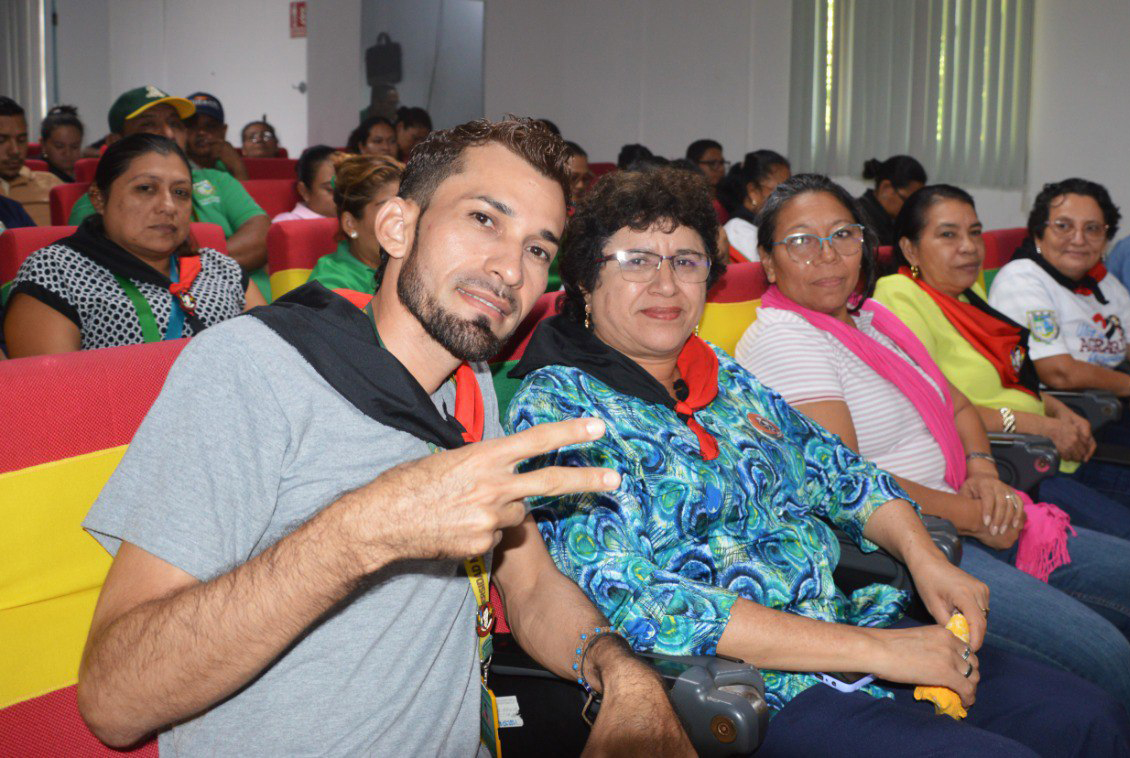 Participantes del Acto en conmemoración del paso a la inmortalidad del Comandante Che Guevara