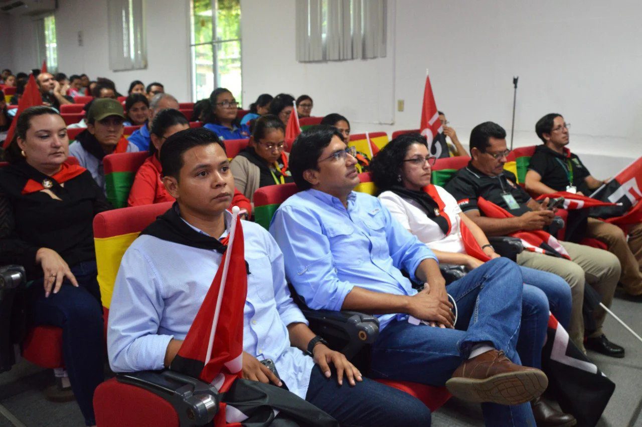 Acto en conmemoración del paso a la inmortalidad del Comandante Che Guevara