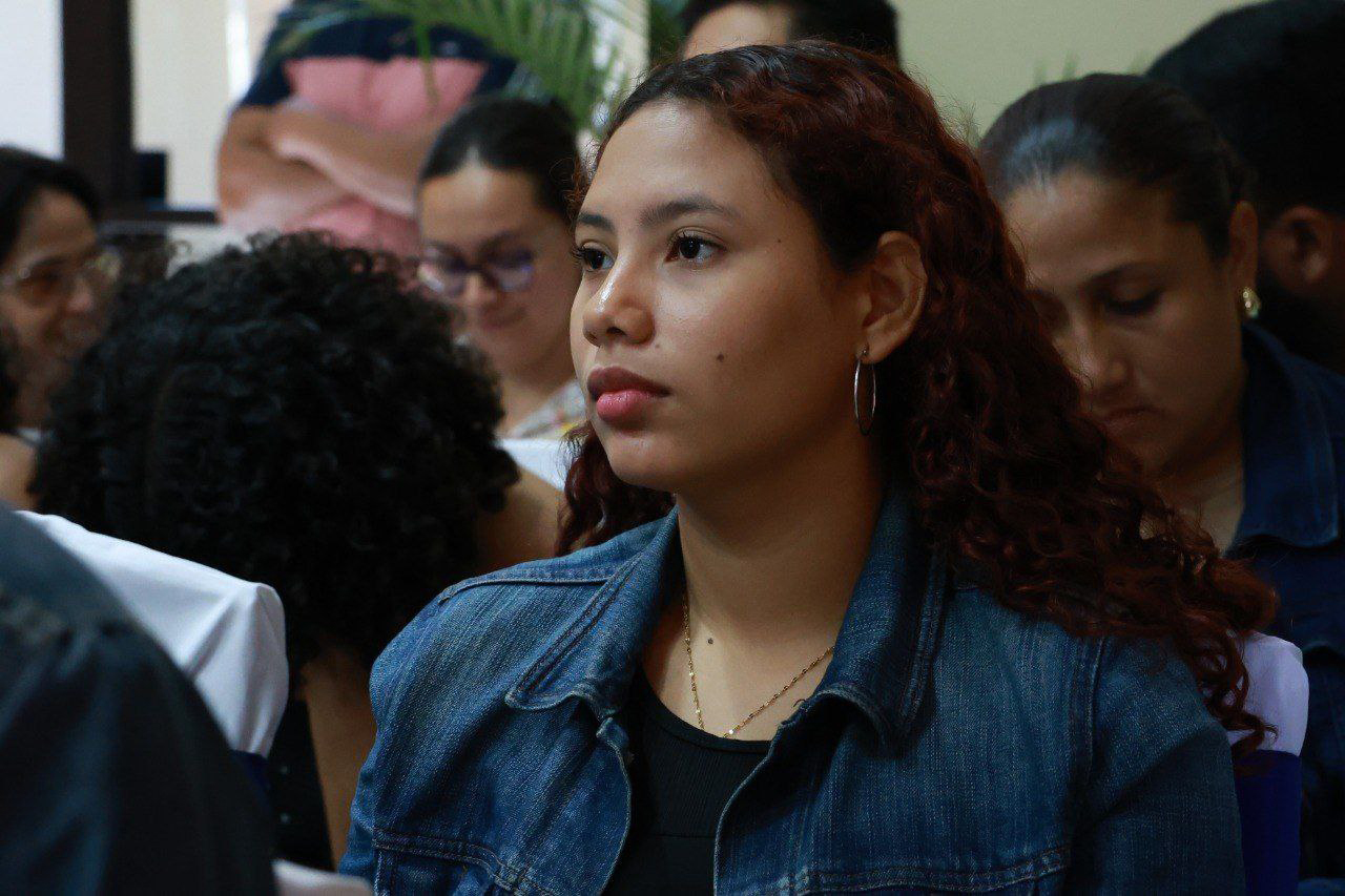 participantes en la presentación del libro “Árboles y Arbustos del Corredor Seco de Nicaragua”